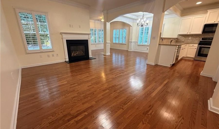 5475 Donehoo Ct, Alpharetta, GA 30005 - 3 Beds, 4 Bath