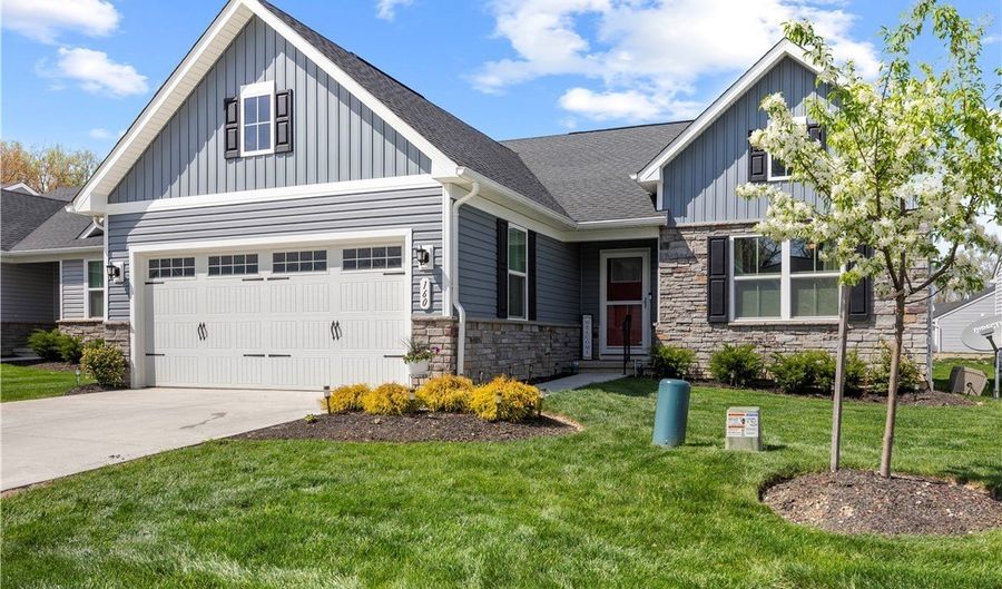 160 Eagle Cir, Amherst, OH 44001 - 3 Beds, 3 Bath