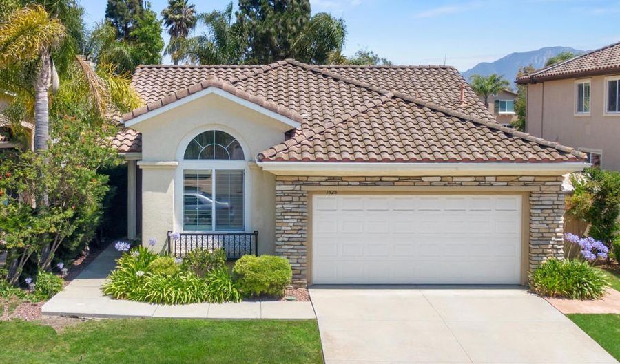 1828 Santo Domingo, Camarillo, CA 93012 - 3 Beds, 2 Bath
