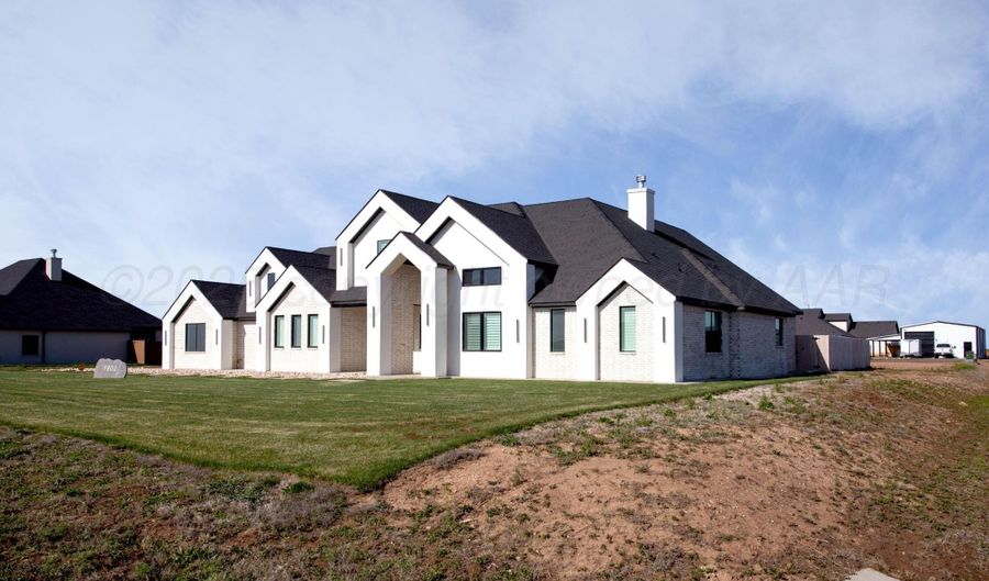 9800 Barton Springs Dr, Amarillo, TX 79119 - 5 Beds, 3 Bath