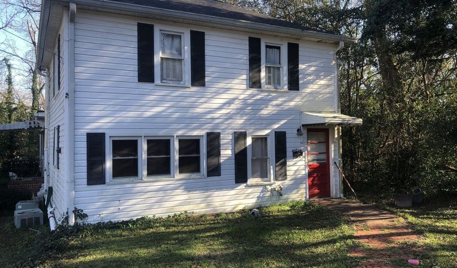 716 Greenwood, Barnesville, GA 30204 - 4 Beds, 2 Bath