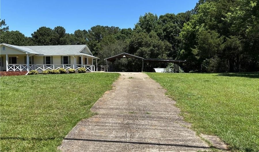 1561 Union Grove Church Rd, Auburn, GA 30011 - 3 Beds, 3 Bath