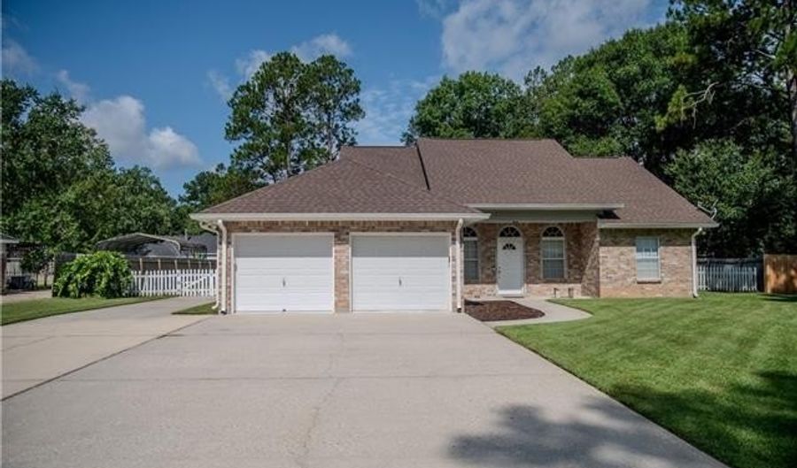 71175 PACKET Pl, Abita Springs, LA 70420 - 3 Beds, 2 Bath