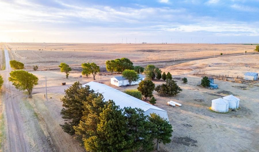 EW 30 Rd, Balko, OK 73931 - 2 Beds, 2 Bath