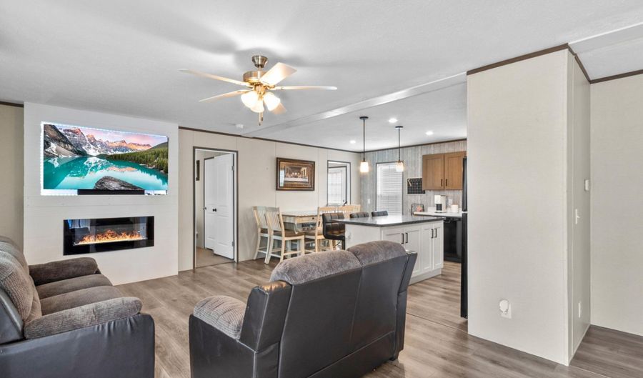 300 E PROSSER Rd 148, Cheyenne, WY 82007 - 3 Beds, 2 Bath