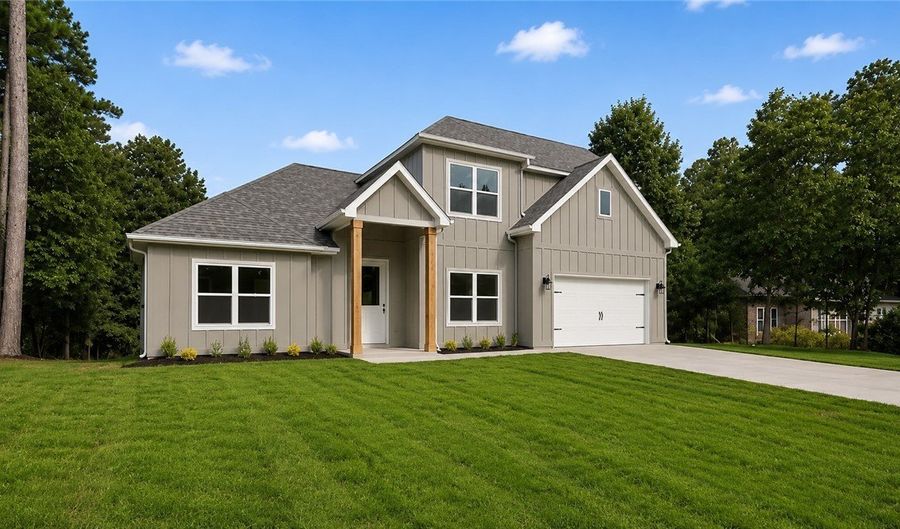 41 Fleetwood Dr, Bella Vista, AR 72714 - 4 Beds, 3 Bath