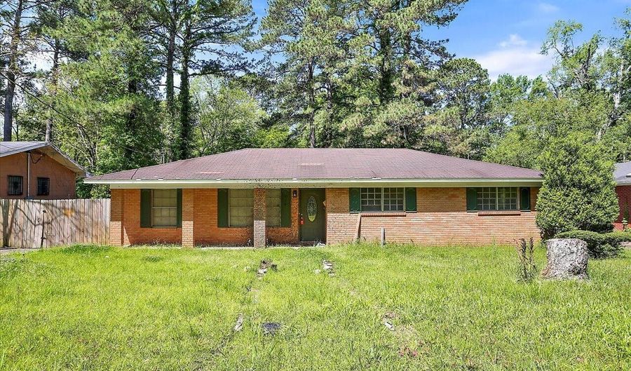 1919 Oakhurst Dr, Jackson, MS 39204 - 3 Beds, 2 Bath