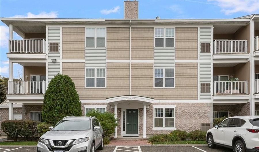 200 Roger Williams Ave 417, East Providence, RI 02916 - 2 Beds, 2 Bath