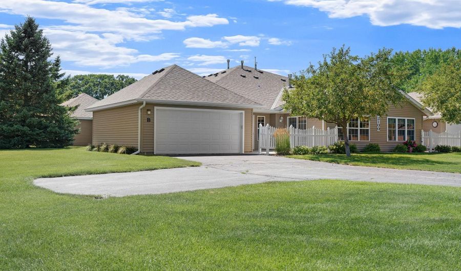 2100 Burr Oak Dr Ln B, Austin, MN 55912 - 2 Beds, 2 Bath
