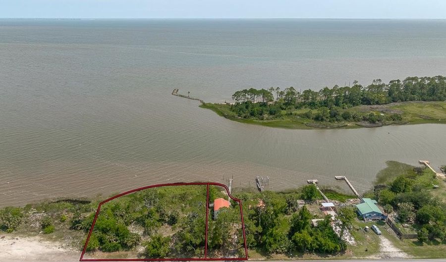 432 Highway 98, Apalachicola, FL 32320 - 4 Beds, 2 Bath