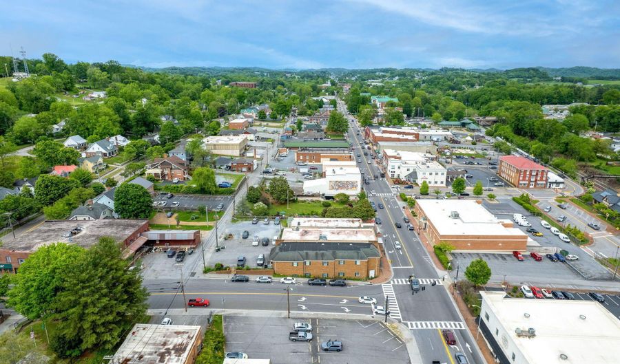 329 W Main St, Abingdon, VA 24210 - 0 Beds, 0 Bath