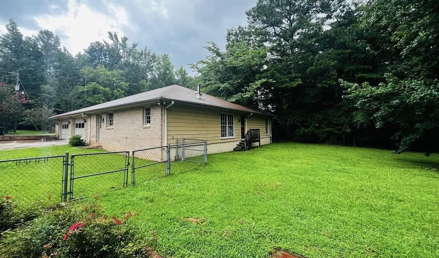 161 MISSION Dr, Alabaster, AL 35007 - 3 Beds, 3 Bath