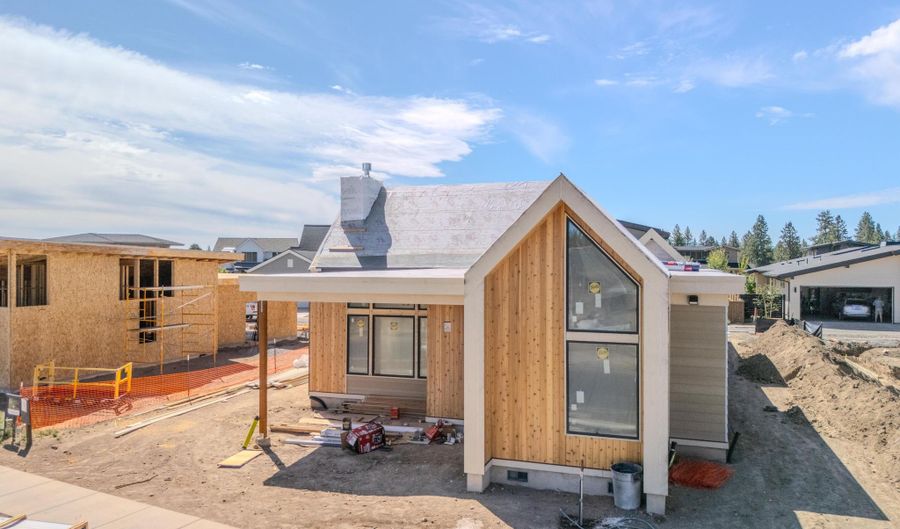 3325 NW Leavitt Ln, Bend, OR 97703 - 3 Beds, 3 Bath