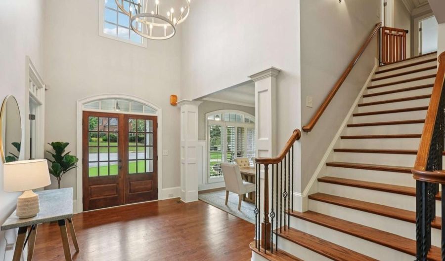 1006 Meadow Brk, Woodstock, GA 30188 - 5 Beds, 6 Bath