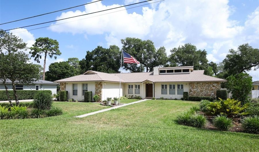 313 WHITE OAK Dr, Altamonte Springs, FL 32701 - 4 Beds, 2 Bath
