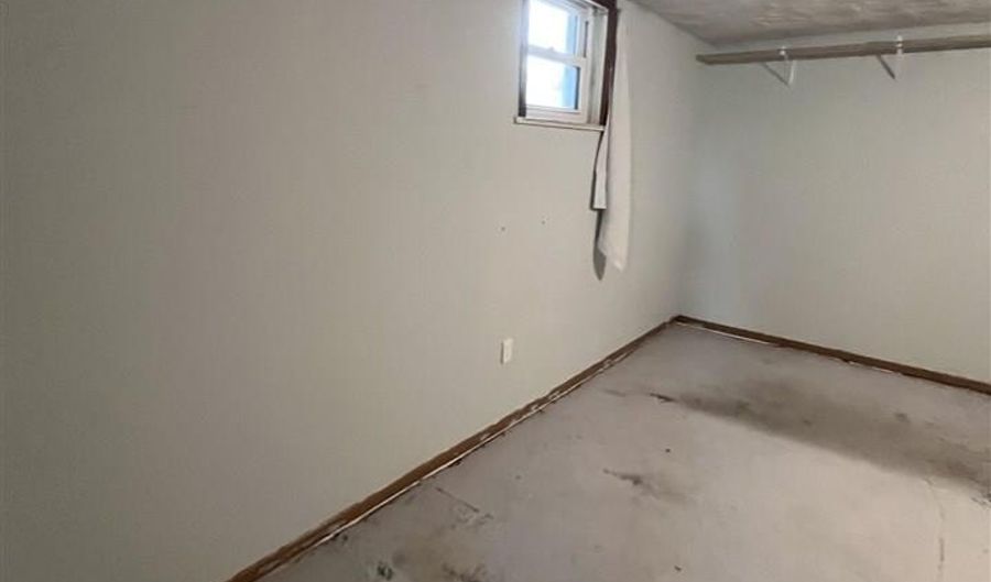 719 E 8TH St, Alliance, NE 69301 - 3 Beds, null Bath