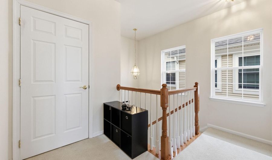 43905 HICKORY CORNER Ter 105, Ashburn, VA 20147 - 2 Beds, 3 Bath
