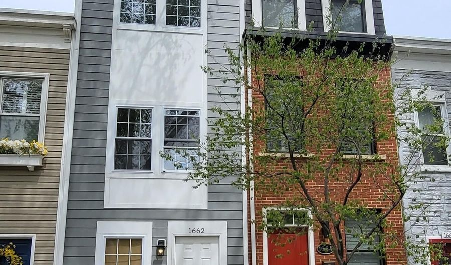 1662 KRAMER St NE, Washington, DC 20002 - 3 Beds, 3 Bath