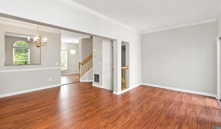 4908 GARDNER Dr, Alexandria, VA 22304 - 3 Beds, 3 Bath