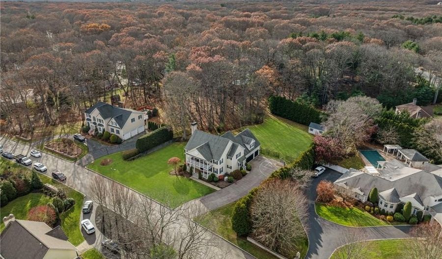 5 Morgan Ct, Lincoln, RI 02865 - 4 Beds, 4 Bath