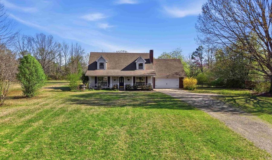 612 Dogwood Meadows Ln, Austin, AR 72007 - 3 Beds, 3 Bath