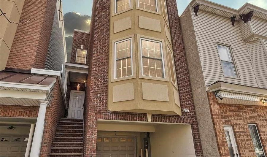 380 AVENUE C 2, Bayonne, NJ 07002 - 2 Beds, 1 Bath