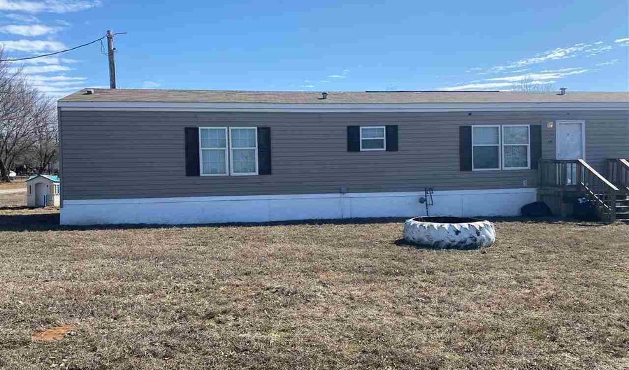 320 Lakeview Ave, Apache, OK 73006 - 3 Beds, 2 Bath