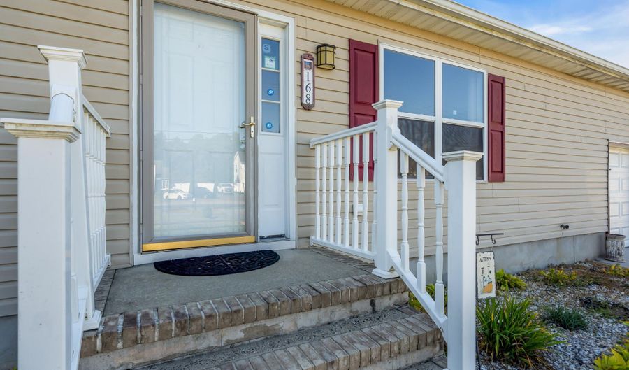 168 Grand Central Pkwy, Bayville, NJ 08721 - 3 Beds, 2 Bath