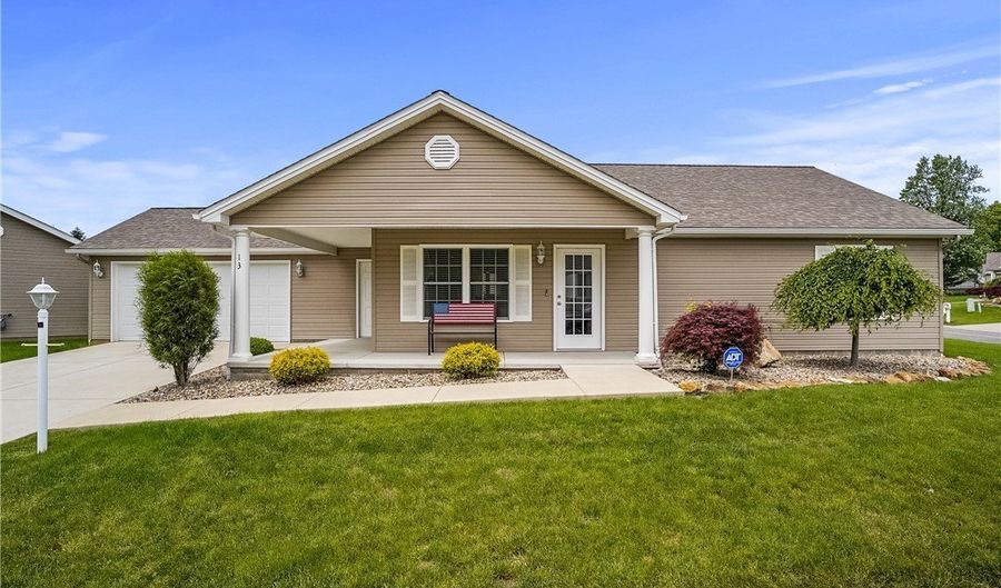 603 S Raccoon Rd 13, Austintown, OH 44515 - 2 Beds, 2 Bath