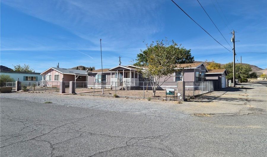400 W Hoyt St, Beatty, NV 89003 - 3 Beds, 2 Bath