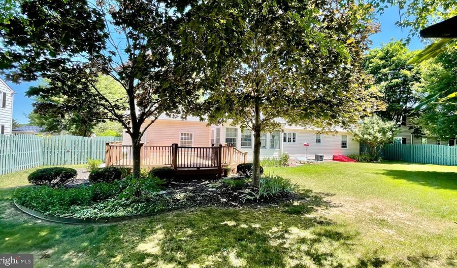 134 S FAIRFIELD Dr, Dover, DE 19901 - 4 Beds, 3 Bath