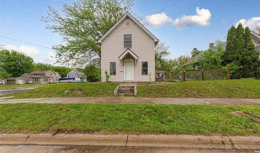 224 N 1st Ave, Albert Lea, MN 56007 - 2 Beds, 1 Bath