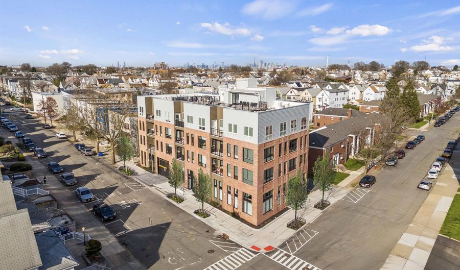 117 W 2ND St 202, Bayonne, NJ 07002 - 2 Beds, 2 Bath
