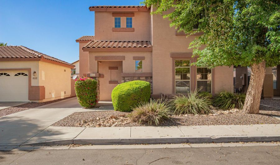2606 E CHESTER Dr, Chandler, AZ 85286 - 3 Beds, 3 Bath