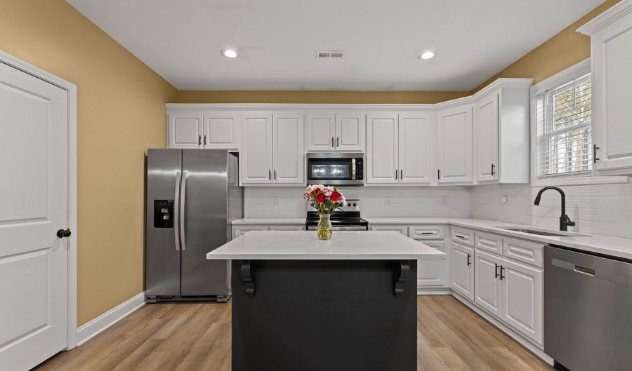 9159 Byron Ct, Bailey, NC 27807 - 3 Beds, 2 Bath