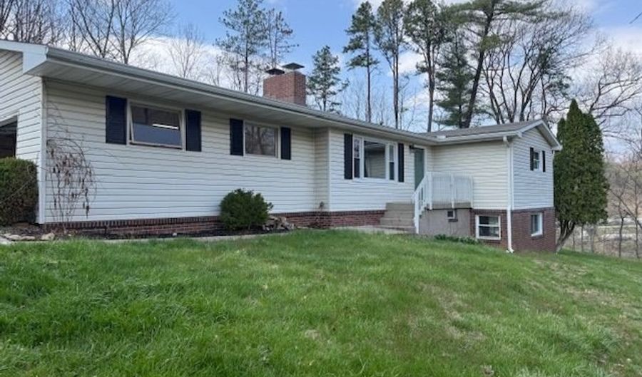 9088 Echo, Athens, OH 45701 - 3 Beds, 2 Bath