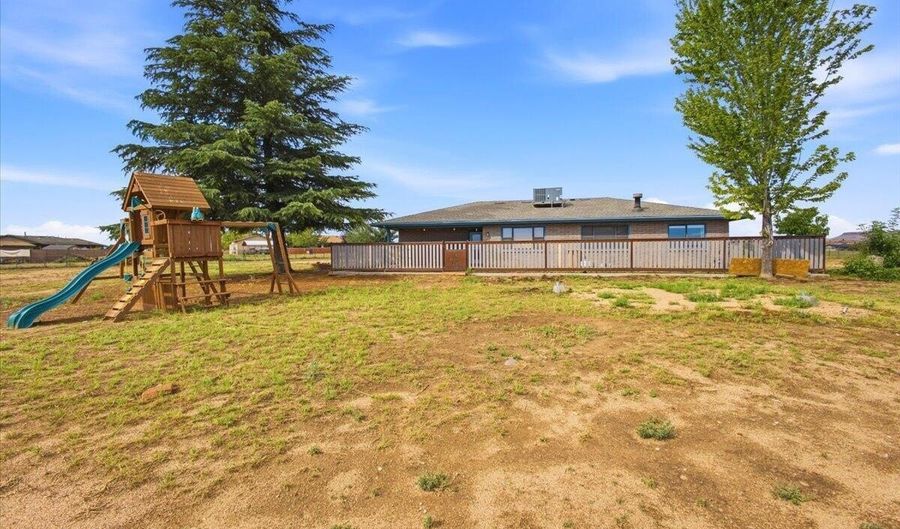 1895 S Yellow Brick Rd, Chino Valley, AZ 86323 - 3 Beds, 2 Bath
