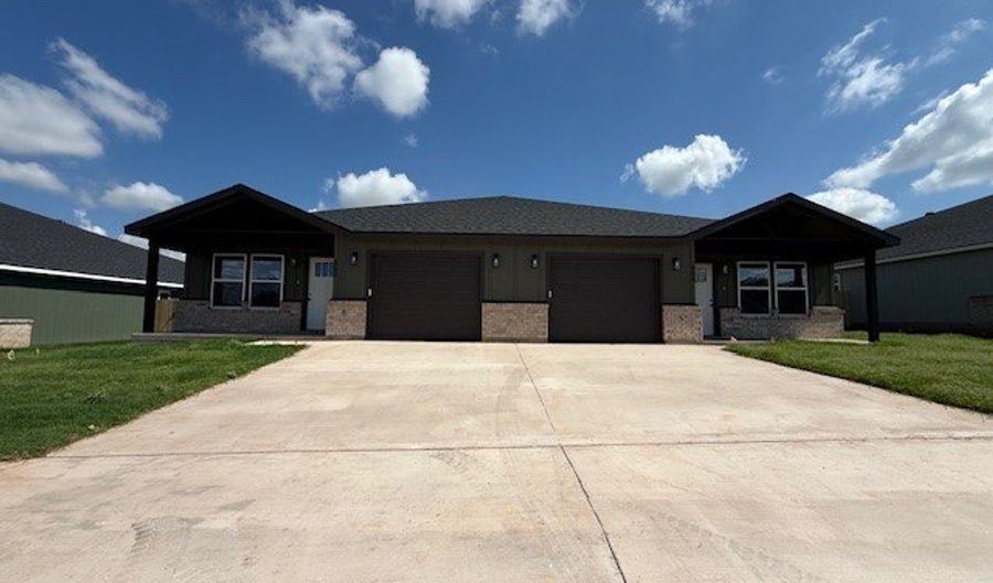 954 Minda St, Abilene, TX 79602 - 3 Beds, 2 Bath