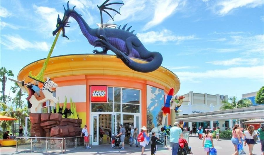 235 S Bch 108, Anaheim, CA 92804 - 2 Beds, 2 Bath