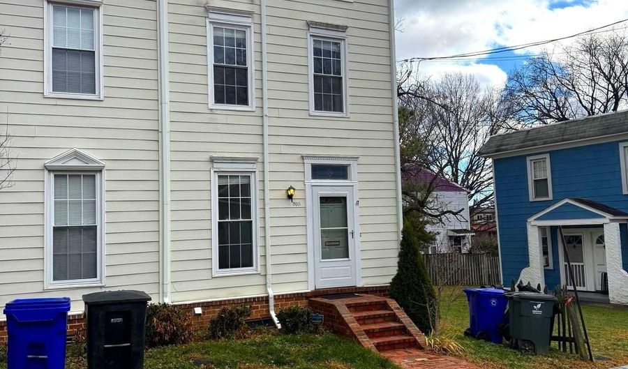 2011 N OAKLAND St, Arlington, VA 22207 - 3 Beds, 3 Bath