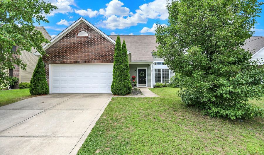 7502 Jenison Dr, Indianapolis, IN 46217 - 3 Beds, 3 Bath