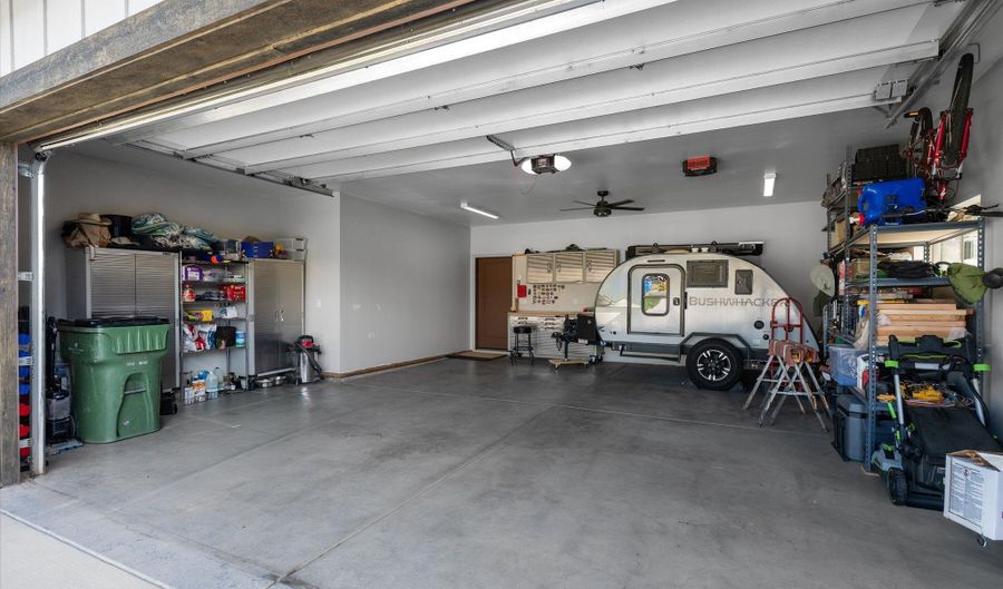 377 Pinyon Mesa Dr, Glenwood Springs, CO 81601 - 4 Beds, 4 Bath
