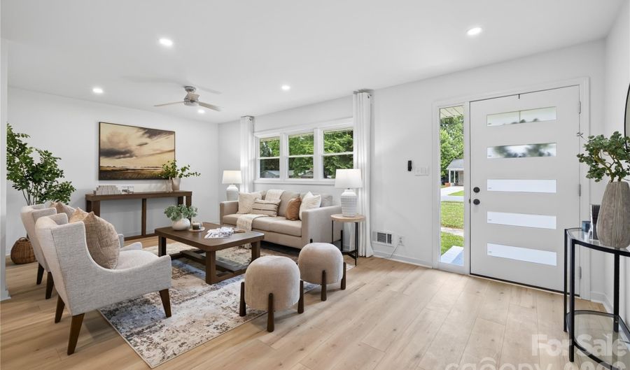 3826 Sudbury Rd, Charlotte, NC 28205 - 3 Beds, 2 Bath