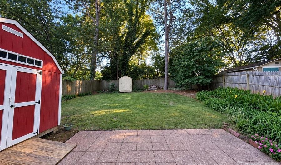 2720 Shamrock Dr, Charlotte, NC 28205 - 2 Beds, 1 Bath