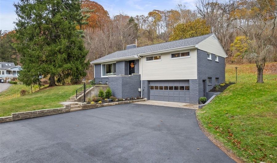 16 Rhodes Ave, Aleppo, PA 15143 - 3 Beds, 2 Bath