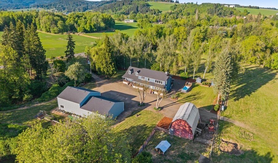 43300 NW Cedar Canyon Rd, Banks, OR 97106 - 6 Beds, 4 Bath