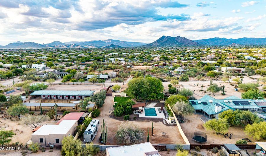 6025 E MILTON Dr, Cave Creek, AZ 85331 - 3 Beds, 4 Bath