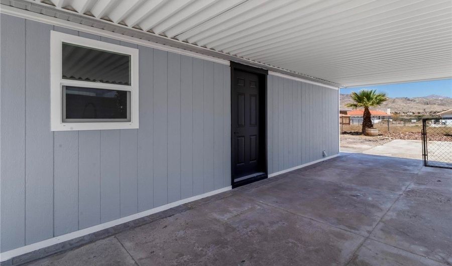 657 Terrace Dr, Bullhead City, AZ 86442 - 3 Beds, 2 Bath
