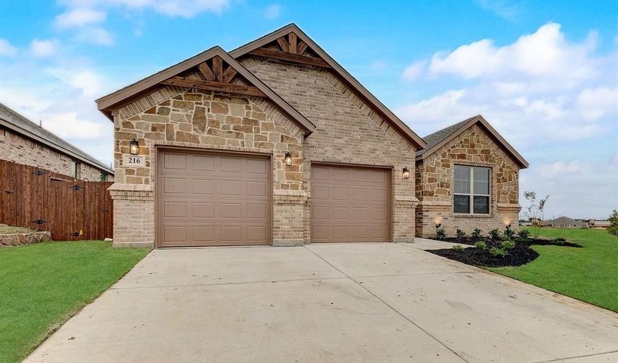 216 Cheyenne Trl, Alvarado, TX 76009 - 4 Beds, 2 Bath