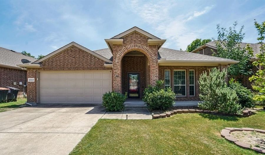 2313 Luscombe Ln, Anna, TX 75409 - 3 Beds, 2 Bath